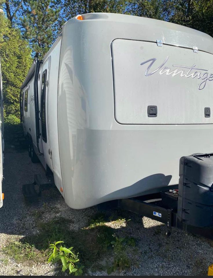 2013 Keystone Vantage 29 - Image 3