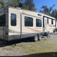 2015 Heartland Sundance 3380RL - Image 3