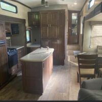 2015 Heartland Sundance 3380RL - Image 6