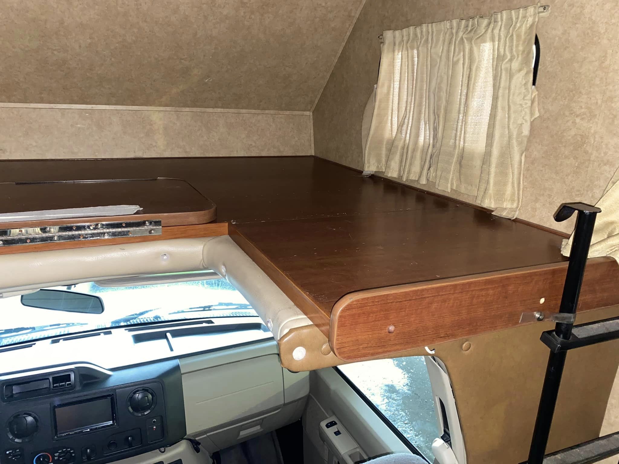 2015 Sunseeker 2700CD Motorhome - Image 16