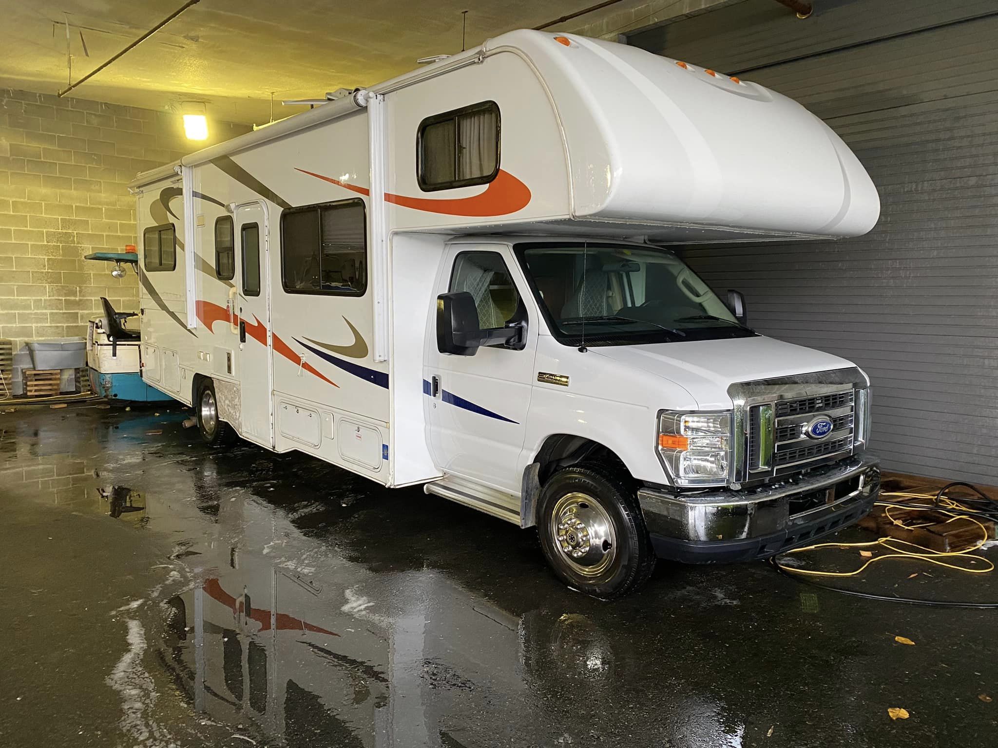 2015 Sunseeker 2700CD Motorhome - Image 4