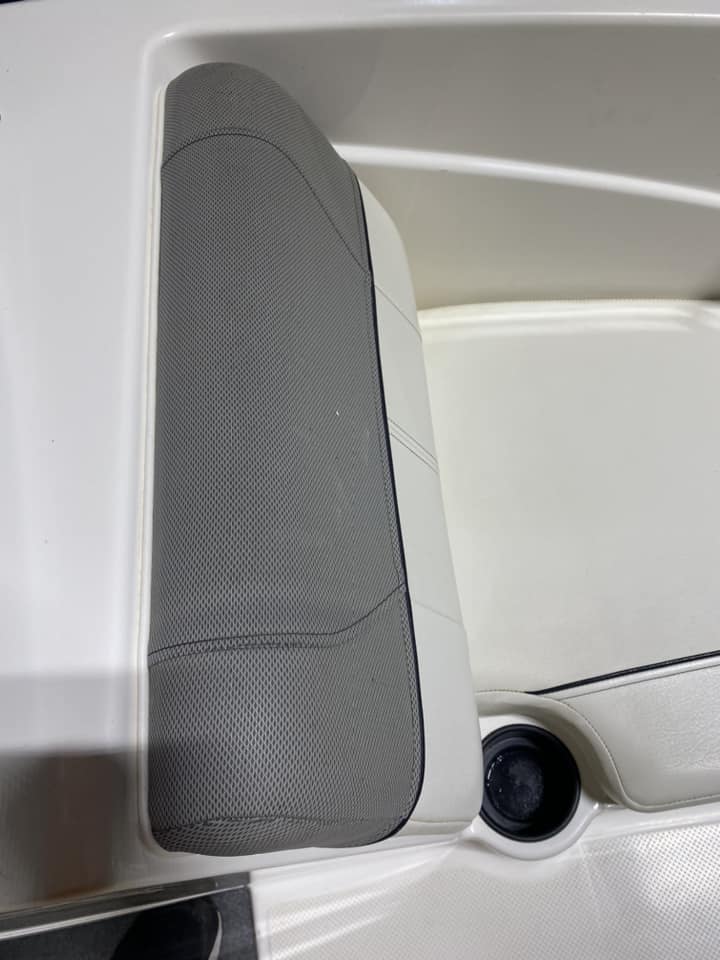 2015 Bayliner Flight Boat 175 - Image 16