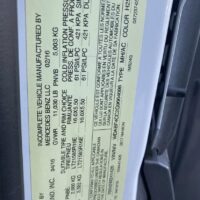 2017 Winnebago Navion Motorhome - Image 31