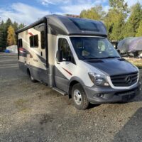 2017 Winnebago Navion Motorhome - Image 5