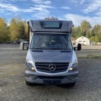 2017 Winnebago Navion Motorhome - Image 4