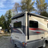 2017 Winnebago Navion Motorhome - Image 8