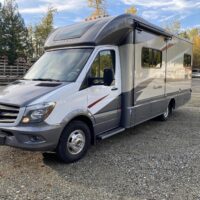 2017 Winnebago Navion Motorhome - Image 3