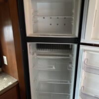2013 Keystone Avalanche Travel Trailer 320RK - Image 17