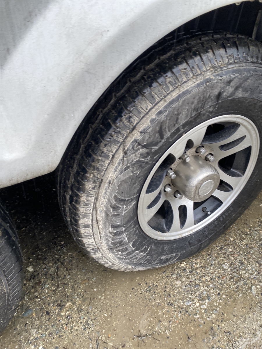 2013 Keystone Avalanche Travel Trailer 320RK - Image 26