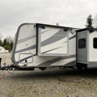 2017 Highland Ridge Roamer Travel Trailer 310BHS - Image 4