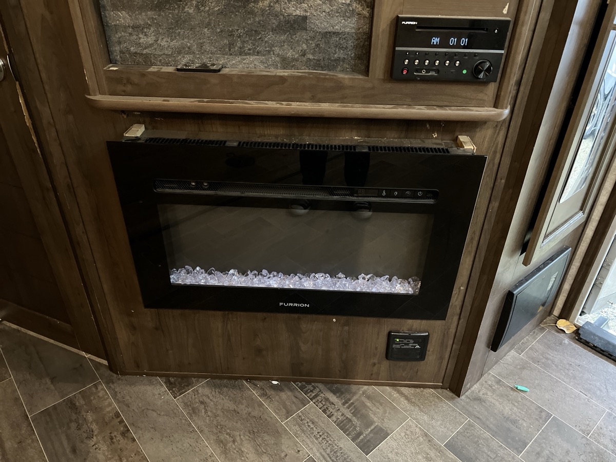 2017 Highland Ridge Roamer Travel Trailer 310BHS - Image 24