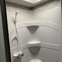 2013 Keystone Avalanche Travel Trailer 320RK - Image 22