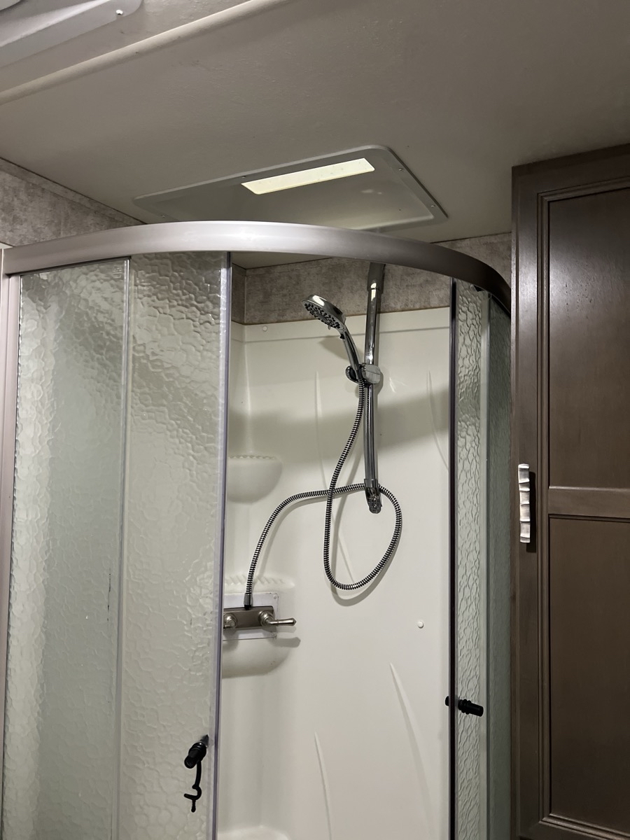 2017 Highland Ridge Roamer Travel Trailer 310BHS - Image 38