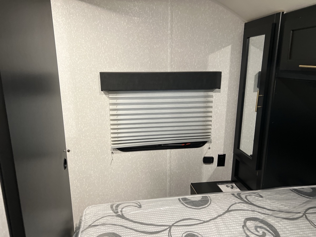 2022 Forest River Grey Wolf Travel Trailer 23DBH - Image 18