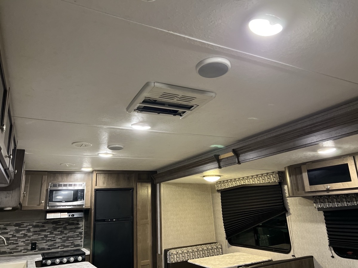 2020 Dutchman MFG Aspen Trail - Image 15