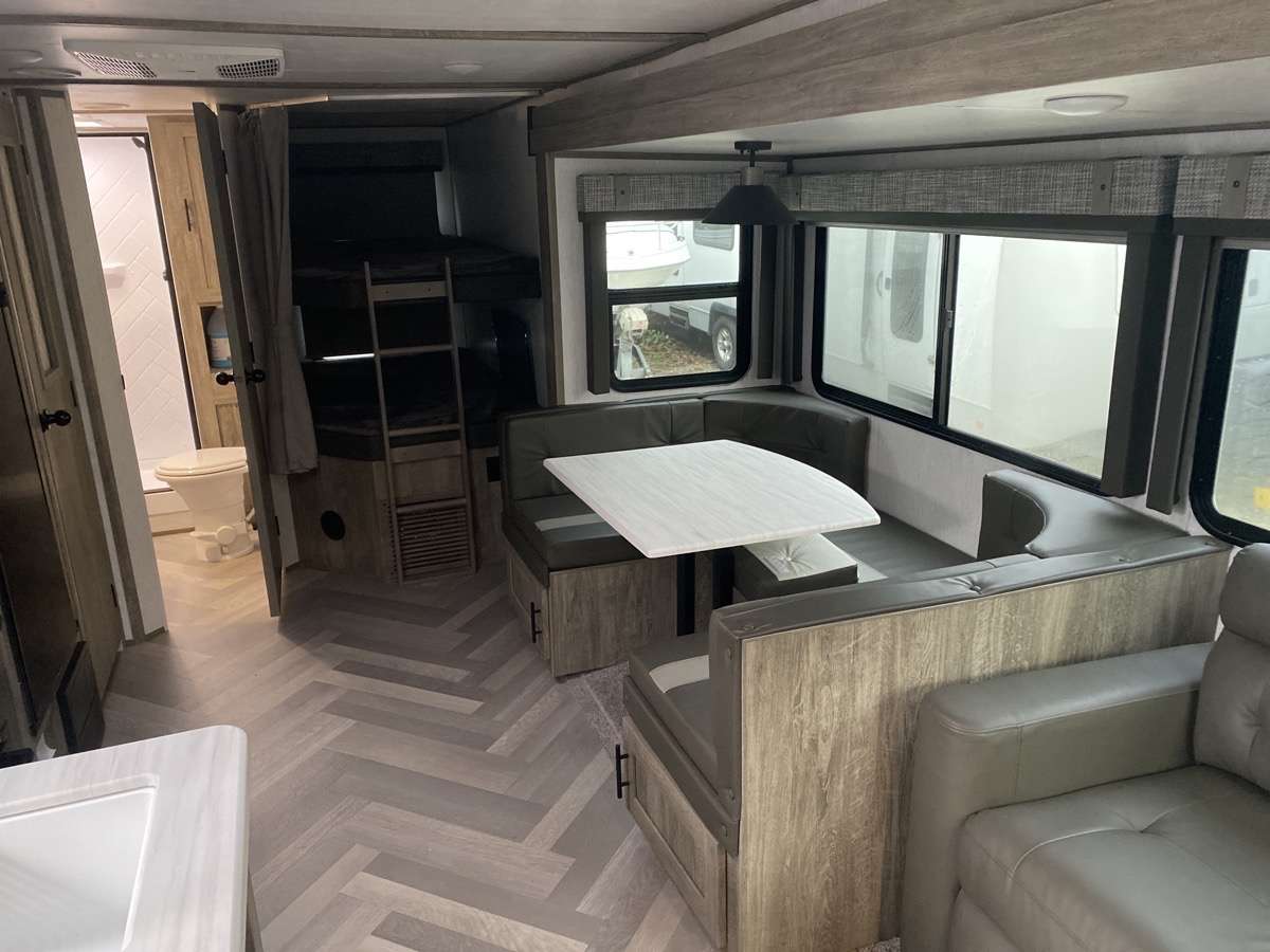 2022 Salem Hemisphere Travel Trailer 26BHHL - Image 10