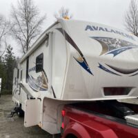2013 Keystone Avalanche Travel Trailer 320RK - Image 2