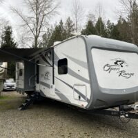 2017 Highland Ridge Roamer Travel Trailer 310BHS - Image 2