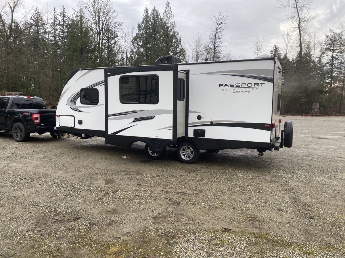 2018 Keystone Passport 2400 - Image 5