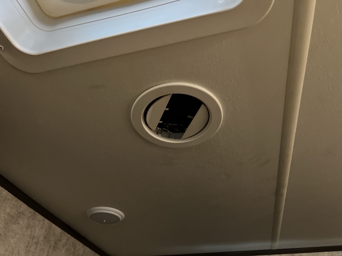 2017 Highland Ridge Roamer Travel Trailer 310BHS - Image 41