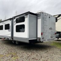 2017 Highland Ridge Roamer Travel Trailer 310BHS - Image 5