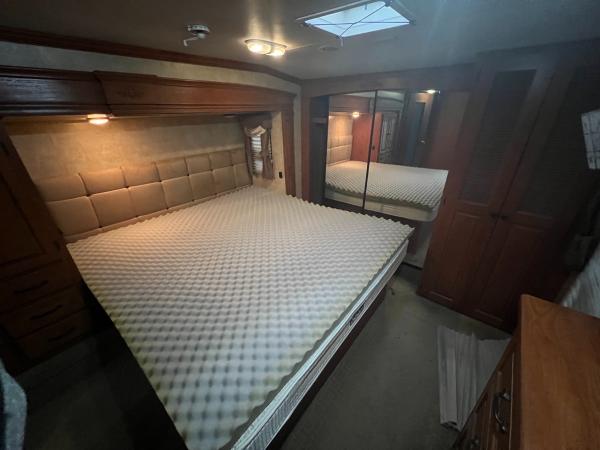 2010 Forest River Cardinal 3625RT Travel Trailer - Image 13