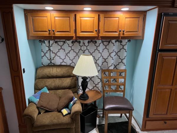 2010 Forest River Cardinal 3625RT Travel Trailer - Image 17