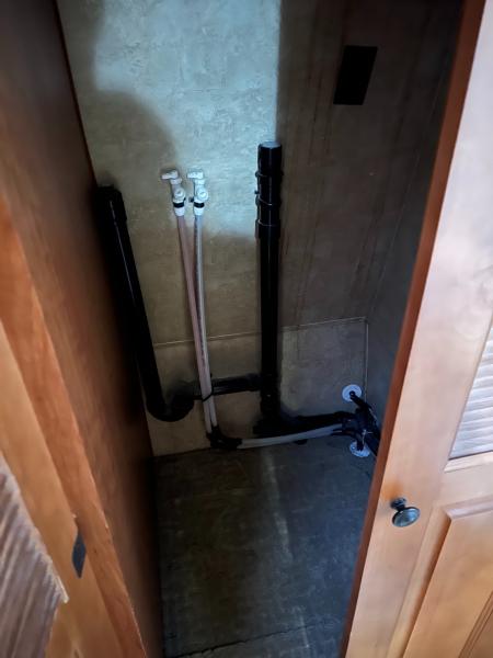 2010 Forest River Cardinal 3625RT Travel Trailer - Image 22