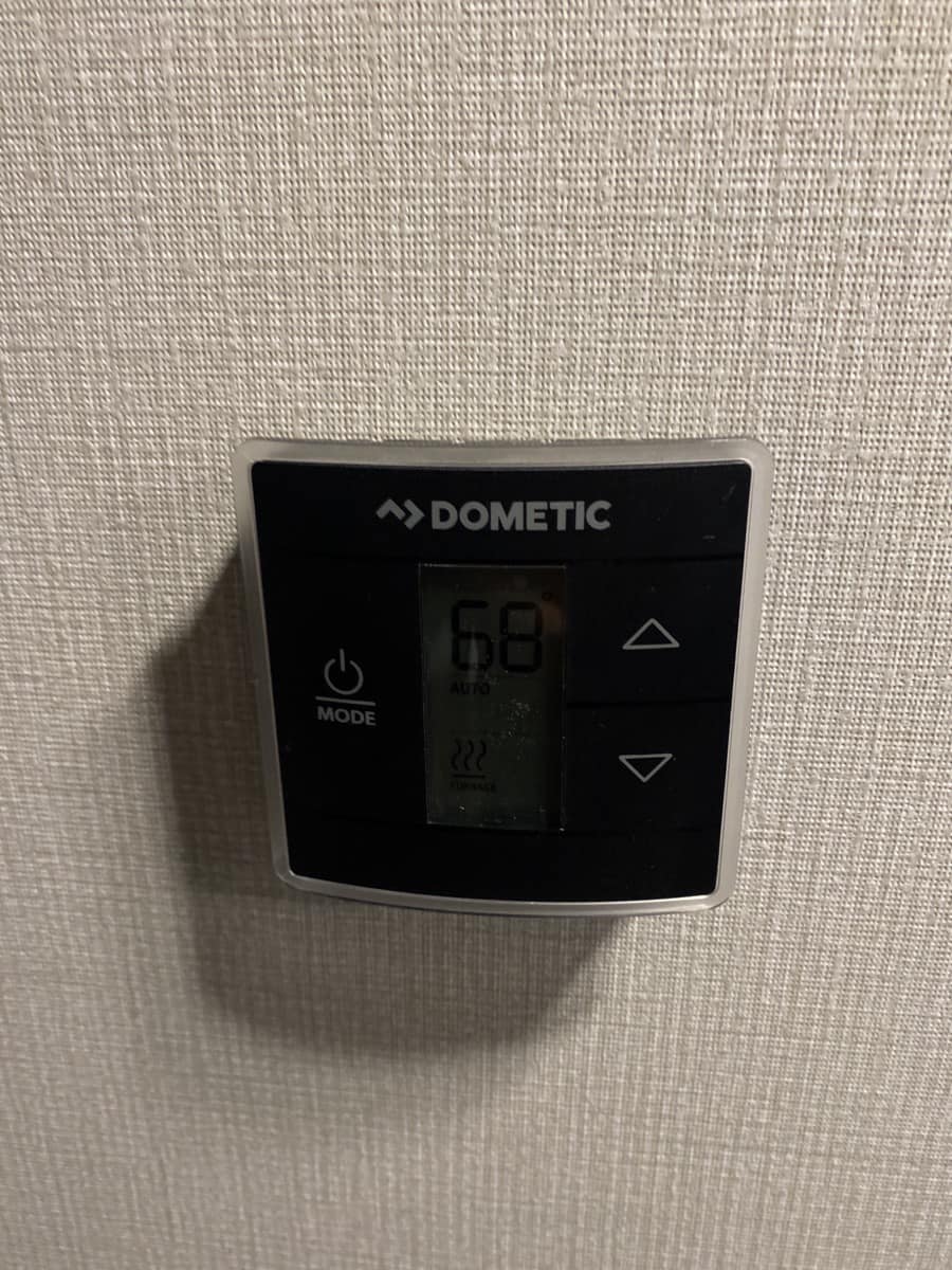 2018 Forest River WildCat Maxx Lite Travel Trailer - Image 18