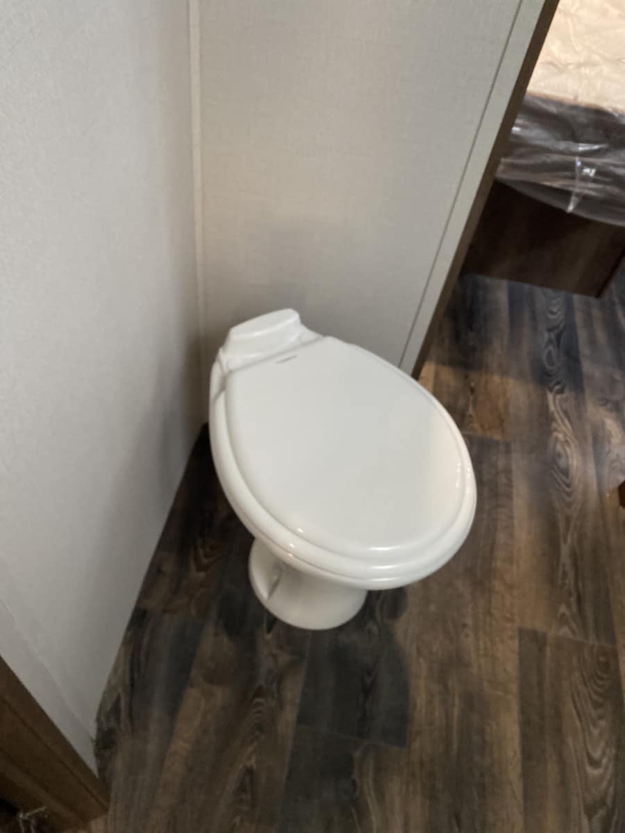 2018 Forest River WildCat Maxx Lite Travel Trailer - Image 20