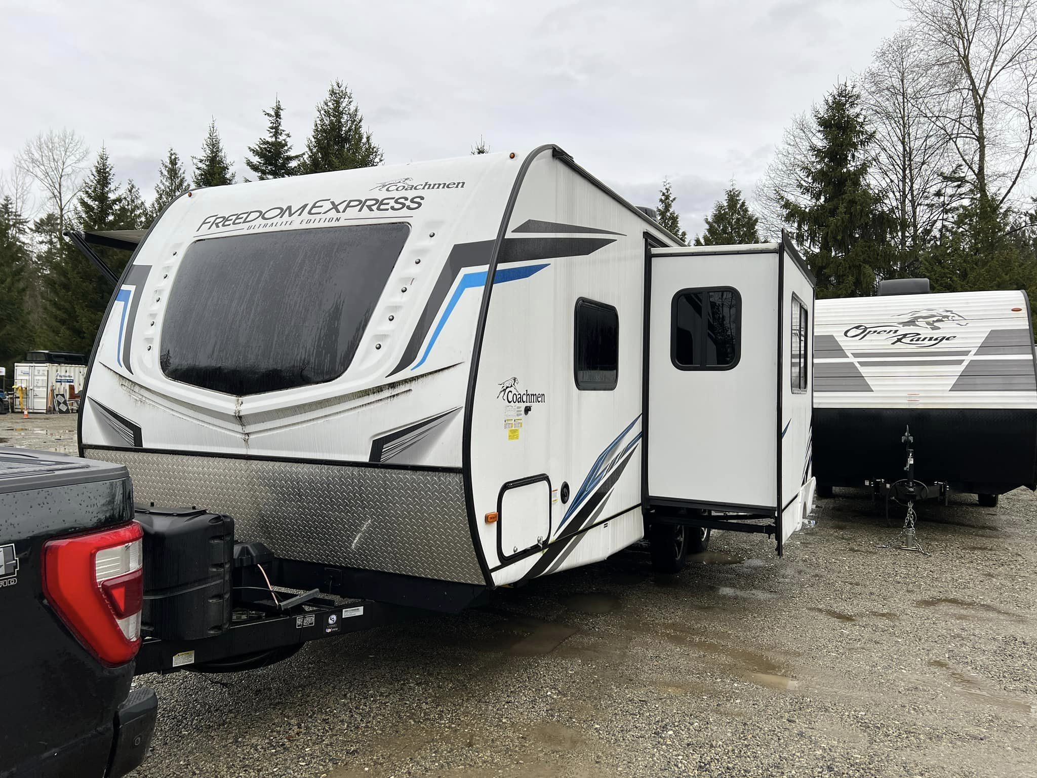 2022 Forest River Coachmen Travel Trailer 257BHS - Image 3