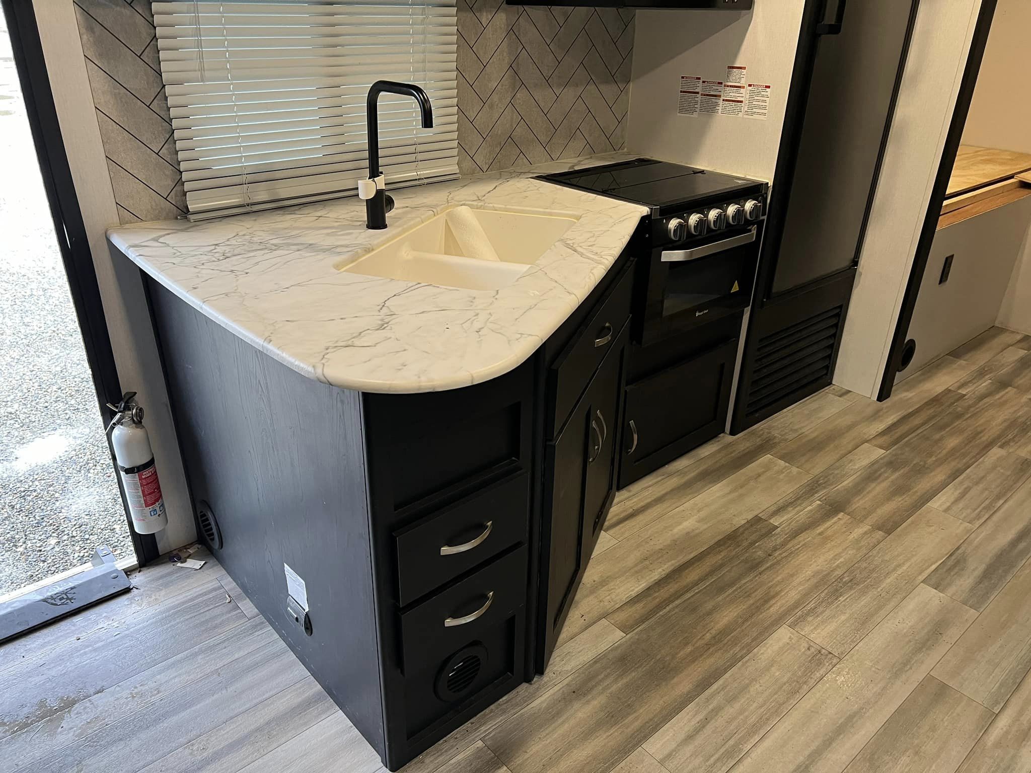 2022 Forest River Coachmen Travel Trailer 257BHS - Image 10