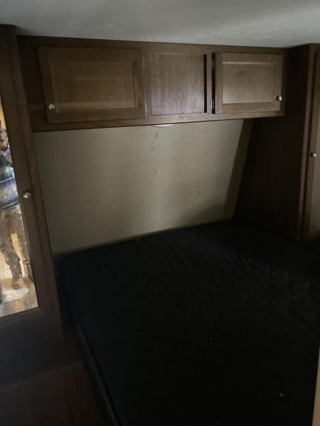 2016 Keystone Hideout 26BHS Travel Trailer - Image 20