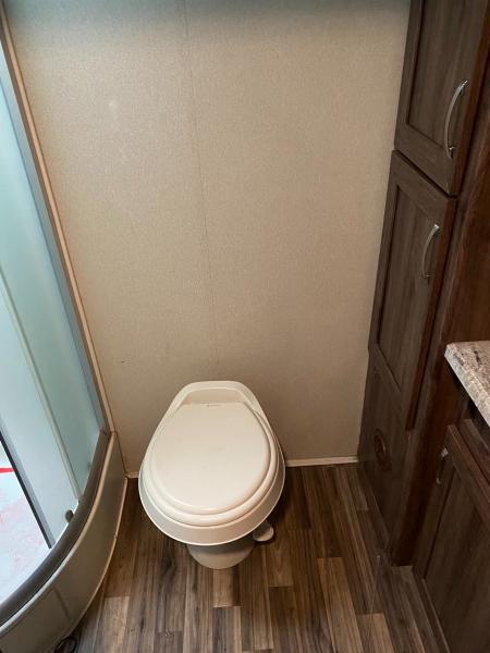 2016 Evergreen I-GO 27RBD Travel Trailer - Image 20