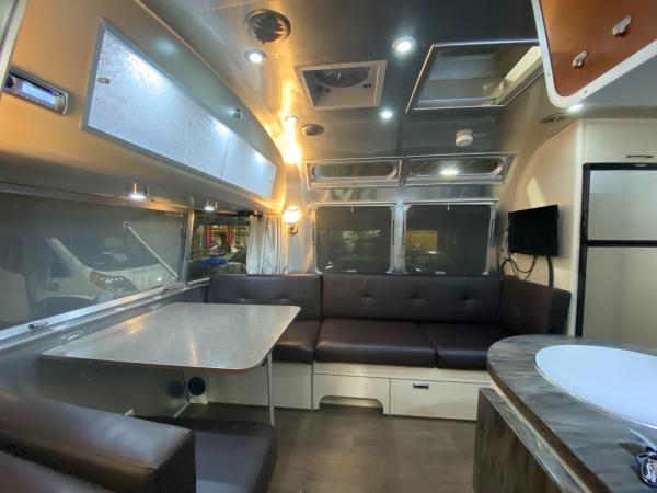 2019 Airstream International Serenity 25 FB Travel Trailer - Image 11