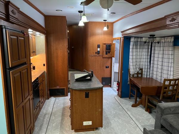 2010 Forest River Cardinal 3625RT Travel Trailer - Image 10