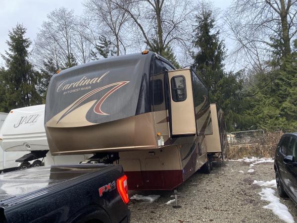 2010 Forest River Cardinal 3625RT Travel Trailer