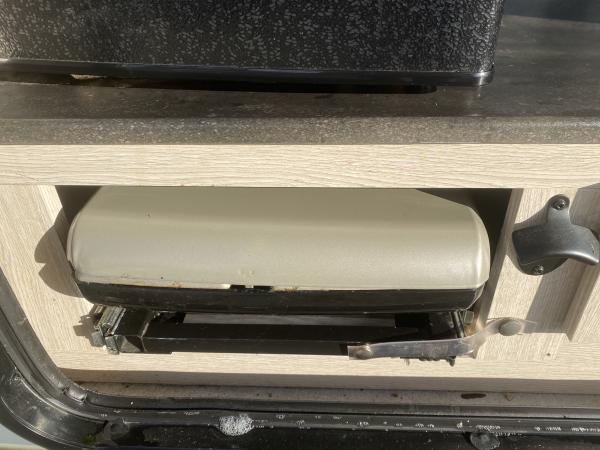 2021 Coachmen Apex Ultra Lite 284BHS Travel Trailer - Image 32