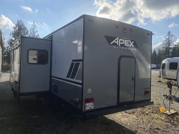 2021 Coachmen Apex Ultra Lite 284BHS Travel Trailer - Image 4