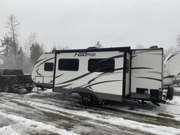 2016 Evergreen I-GO 27RBD Travel Trailer - Image 7