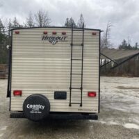 2016 Keystone Hideout 26BHS Travel Trailer - Image 5