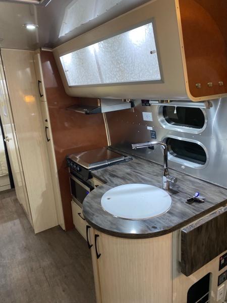 2019 Airstream International Serenity 25 FB Travel Trailer - Image 14