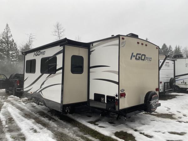 2016 Evergreen I-GO 27RBD Travel Trailer - Image 4
