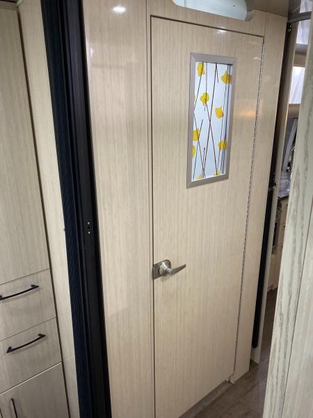 2019 Airstream International Serenity 25 FB Travel Trailer - Image 21