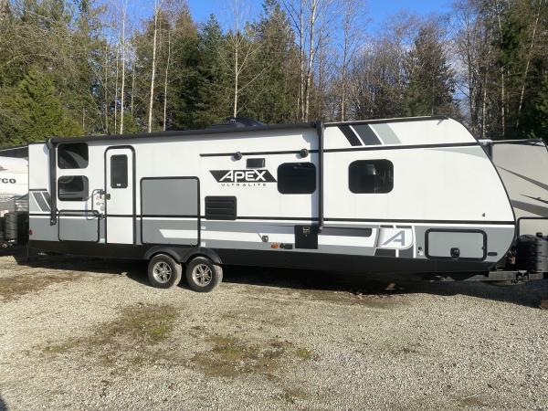 2021 Coachmen Apex Ultra Lite 284BHS Travel Trailer - Image 7