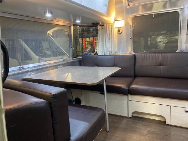 2019 Airstream International Serenity 25 FB Travel Trailer - Image 13