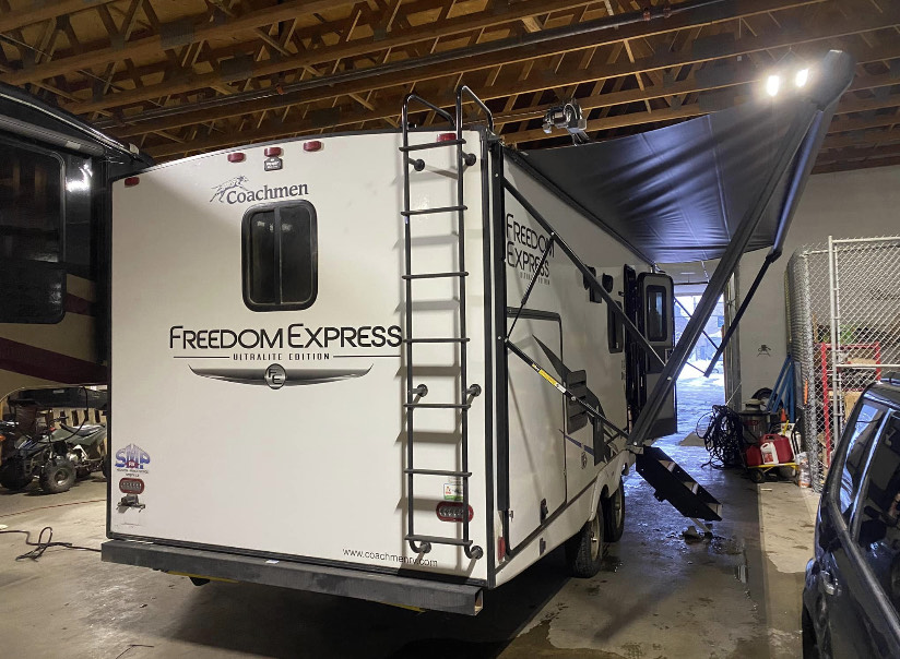 2022 Forest River Coachmen 252 RBS Travel Trailer - Image 5
