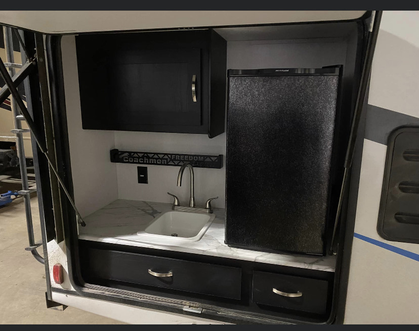 2022 Forest River Coachmen 252 RBS Travel Trailer - Image 6