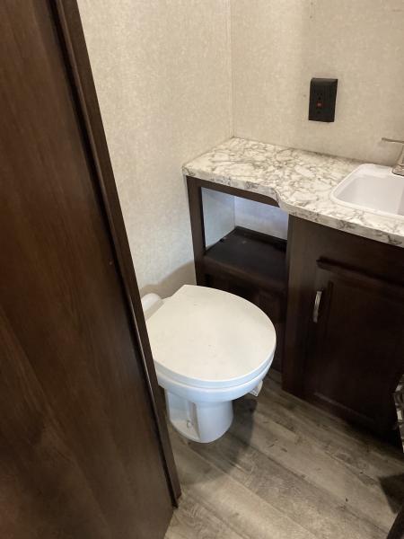 2020 Jayco Jay Flight 212QBW Rocky Mountain Travel Trailer - Image 24