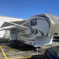 2013 Keystone Cougar 333MKS Fifth Wheel Travel Trailer - Image 4
